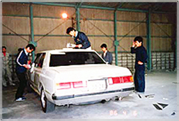 1970年(昭和45年)カーポリッシング事業開始
